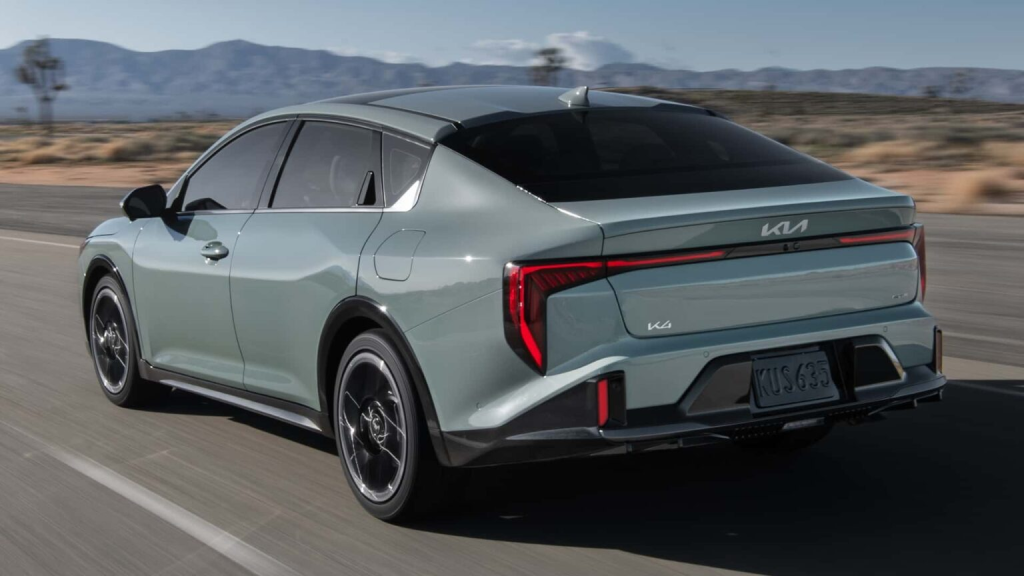 Kia Unveils All-New 2025 K4 with Two Powertrain Options – 2.0 and a Turbocharged 1.6