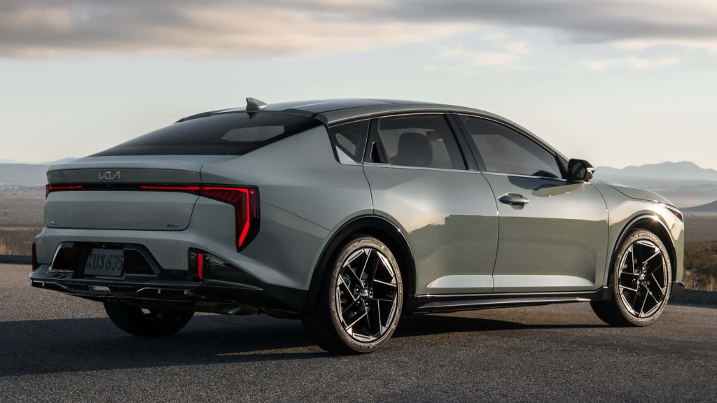 Kia Unveils All-New 2025 K4 with Two Powertrain Options – 2.0 and a Turbocharged 1.6