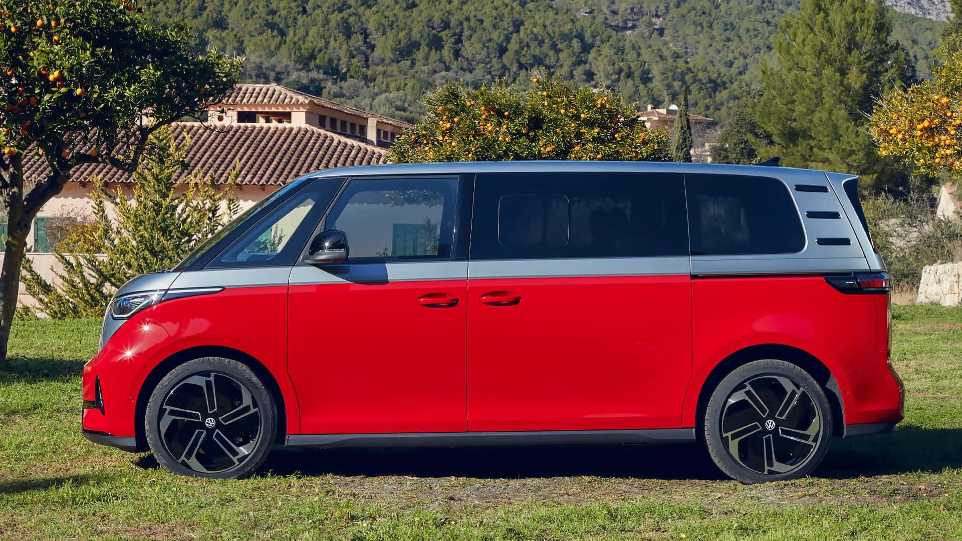 Volkswagen Memperkenalkan Van Elektrik: ID.Buzz GTX