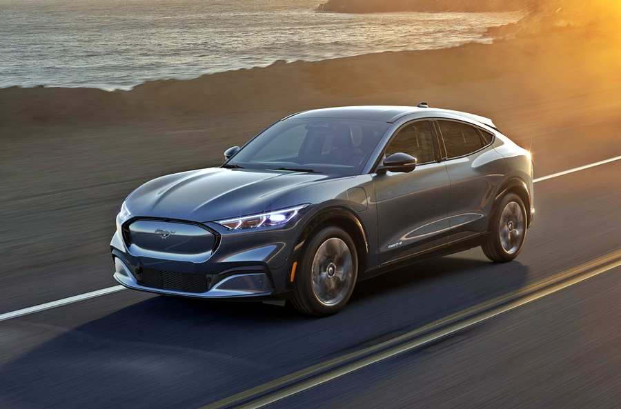 NTSB Investigates Fatal Crash Potentially Involving Ford’s BlueCruise Technology