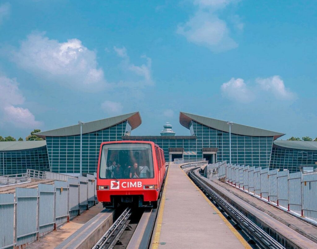 Loke Highlights Mavcom’s Role in Airport Facility Maintenance Amid PSC Revision