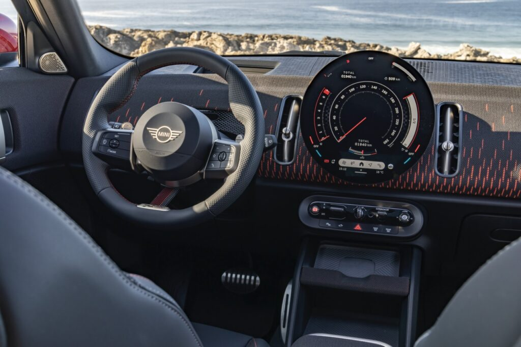Mini John Cooper Works Countryman yang Direka Bentuk Semula ada 300hp!
