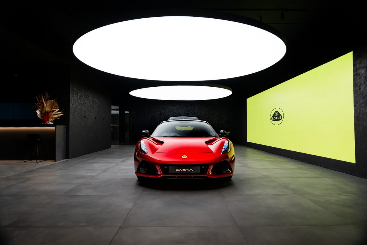 Lotus Cars Malaysia Membuka Lotus Store Pertamanya Di Pavilion Damansara Heights