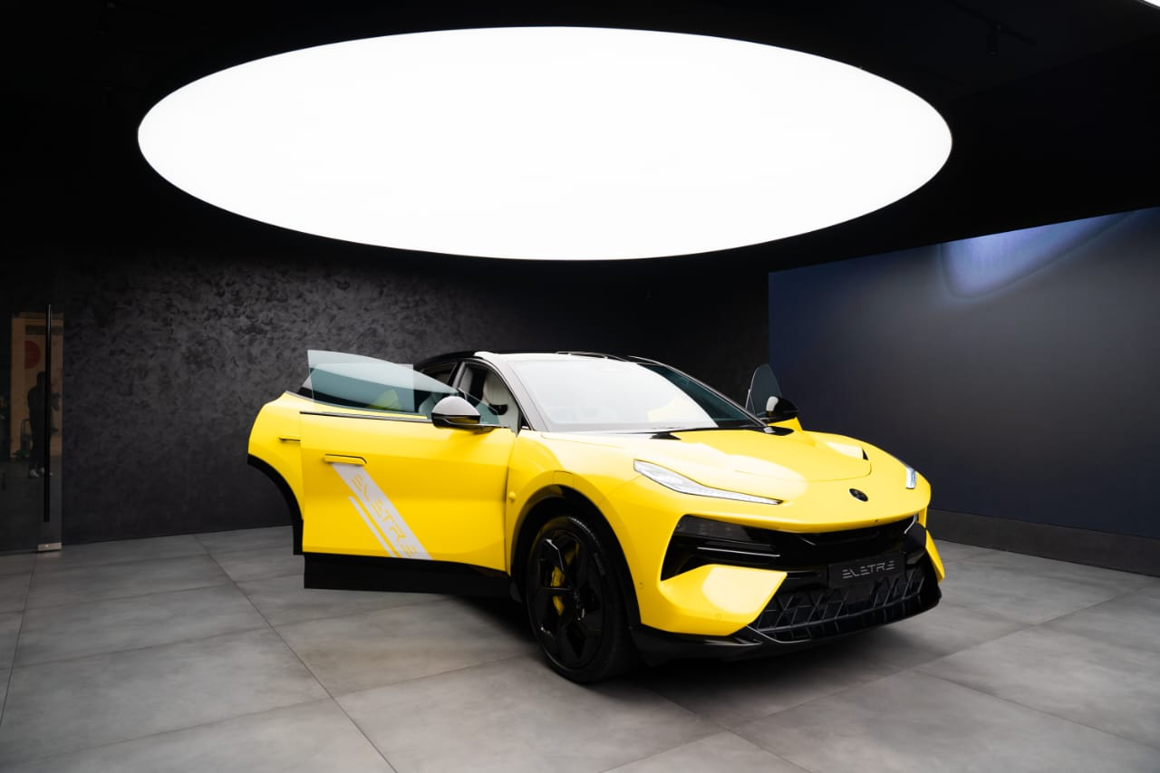Lotus Cars Malaysia Membuka Lotus Store Pertamanya Di Pavilion Damansara Heights