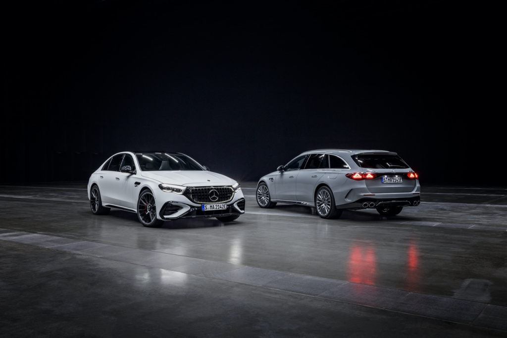 Mercedes-AMG Unveils E 53 Hybrid 4MATIC+ Saloon and Estate