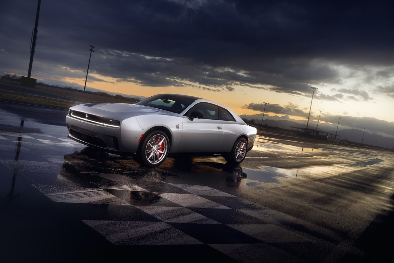 Dodge Charger Daytona Elektrik Membuat Debut Rasmi dengan 670hp!