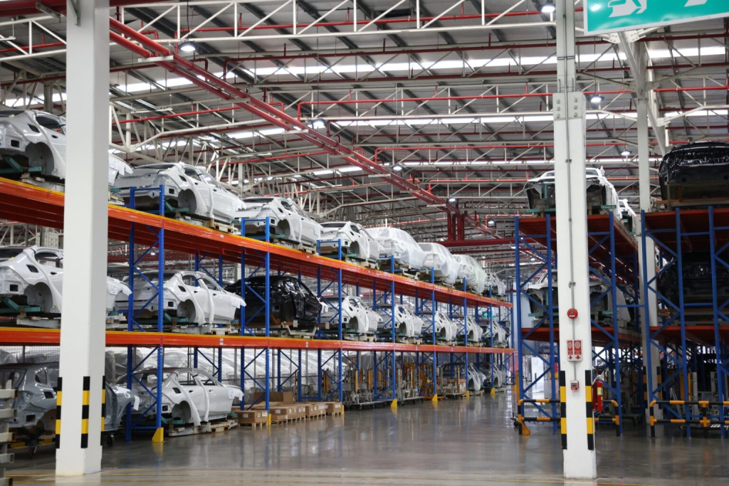 BMW Group Memperluaskan Pembuatan di Thailand dengan Kilang Pemasangan Bateri