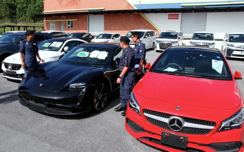 Jabatan Kastam Perak Merampas 28 Kenderaan Mewah
