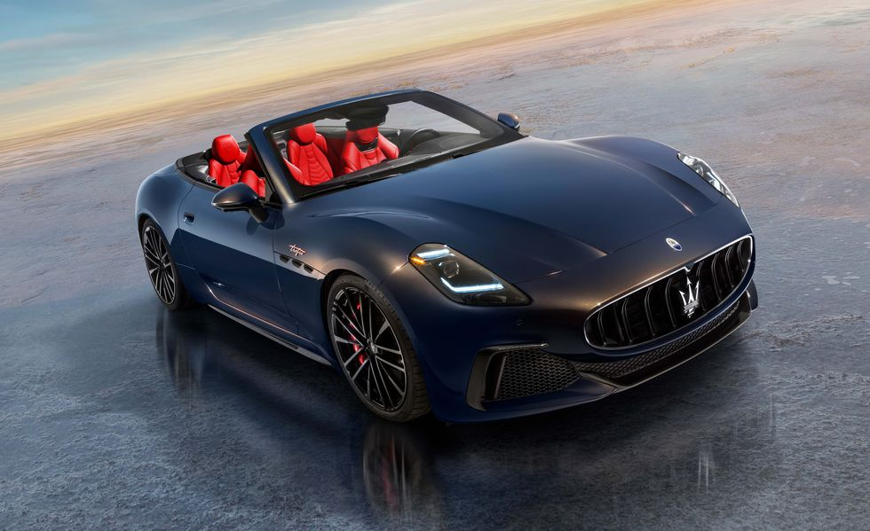 Maserati Memperkenalkan GranCabrio 2024 – 535hp dan 650Nm