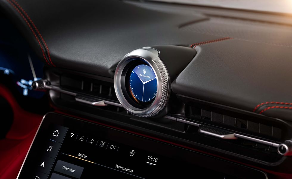 Maserati Memperkenalkan GranCabrio 2024 – 535hp dan 650Nm