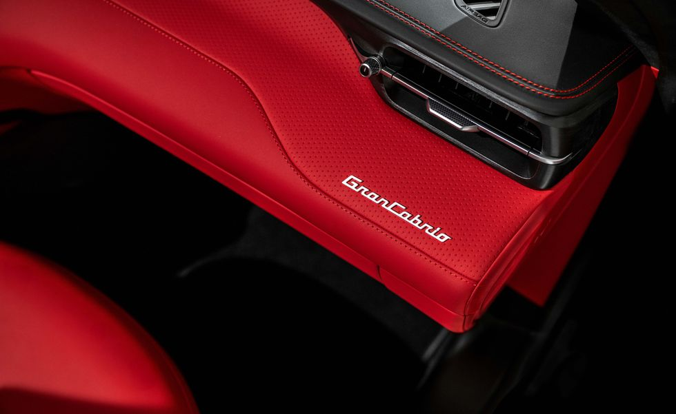 Maserati Memperkenalkan GranCabrio 2024 – 535hp dan 650Nm
