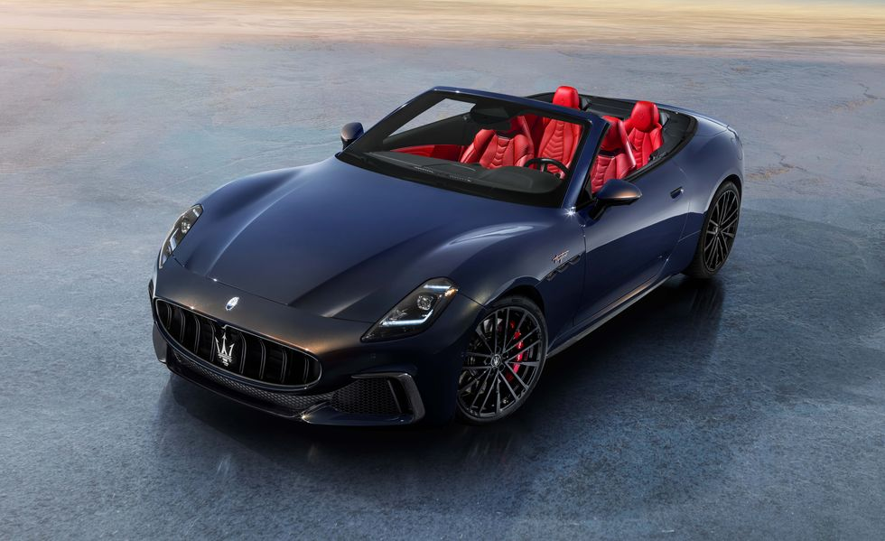 Maserati Memperkenalkan GranCabrio 2024 – 535hp dan 650Nm