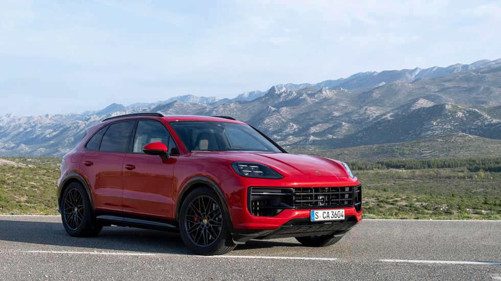 Dinamika Memandu Ditingkatkan: Porsche Cayenne GTS 2025 Diperkenalkan