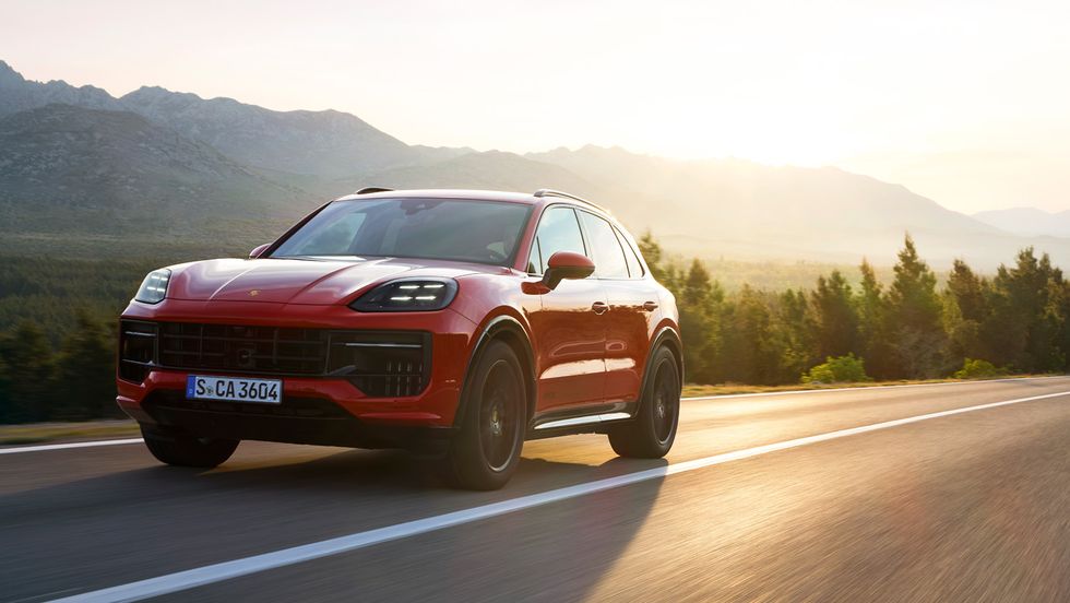 Dinamika Memandu Ditingkatkan: Porsche Cayenne GTS 2025 Diperkenalkan