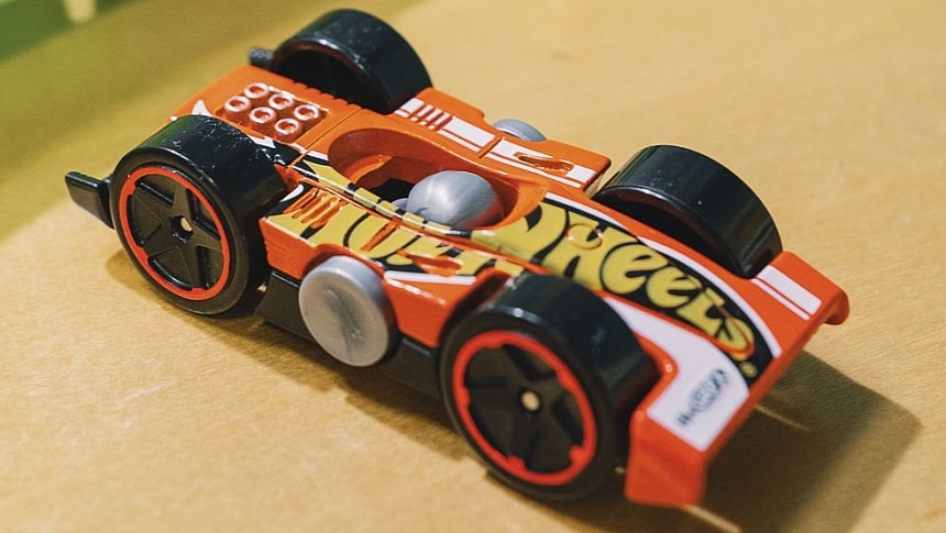 Hot Wheels Melancarkan ‘Flippin Fast’ untuk Bulan Penerimaan Autisme