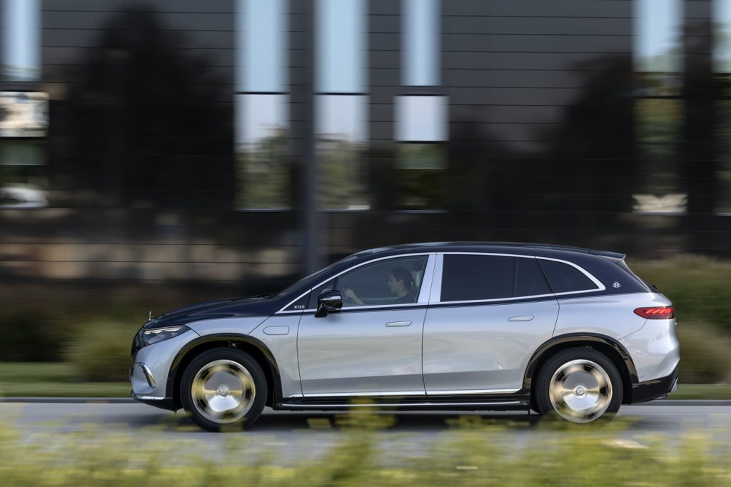 SUV Mercedes-Maybach EQS 680 Dilancarkan Untuk Pasaran Eropah – 0-100km/j Dalam 4.4 saat