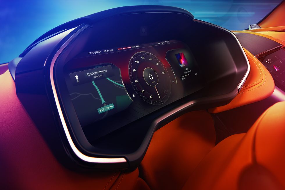 Aston Martin Memperkenalkan DBX 707 Baharu dengan Dalaman yang Dinaik Taraf