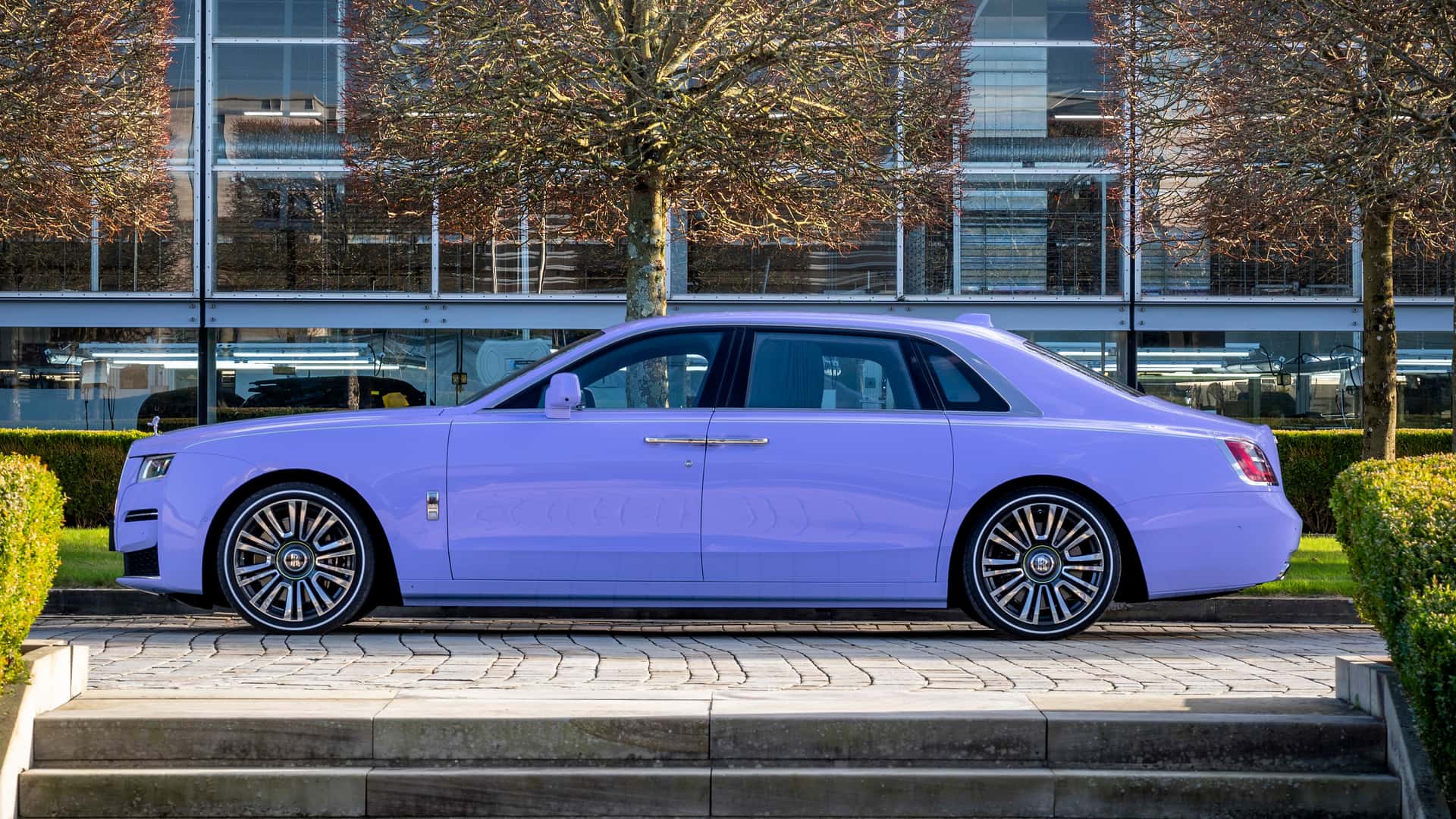 Rolls-Royce Motor Cars Melancarkan ‘Spirit of Expression’—Tiga Komisen Eksklusif