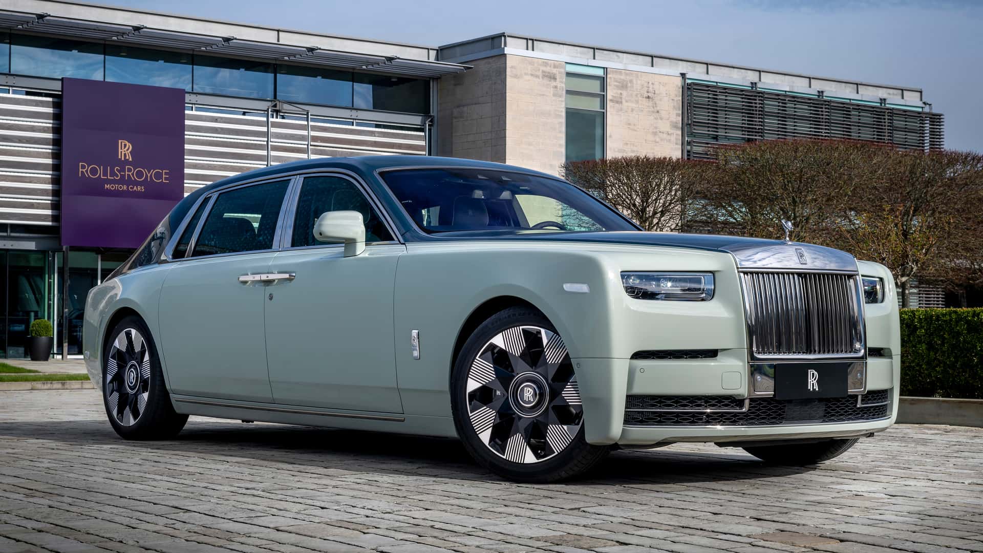 Rolls-Royce Motor Cars Melancarkan ‘Spirit of Expression’—Tiga Komisen Eksklusif