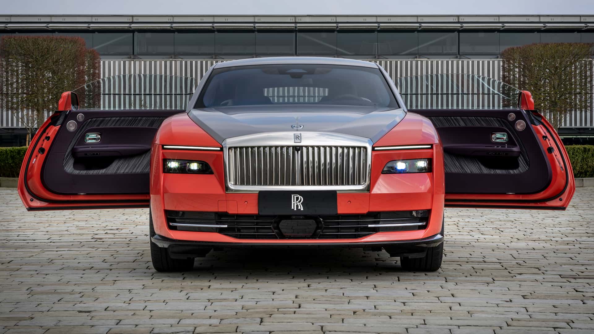 Rolls-Royce Motor Cars Melancarkan ‘Spirit of Expression’—Tiga Komisen Eksklusif