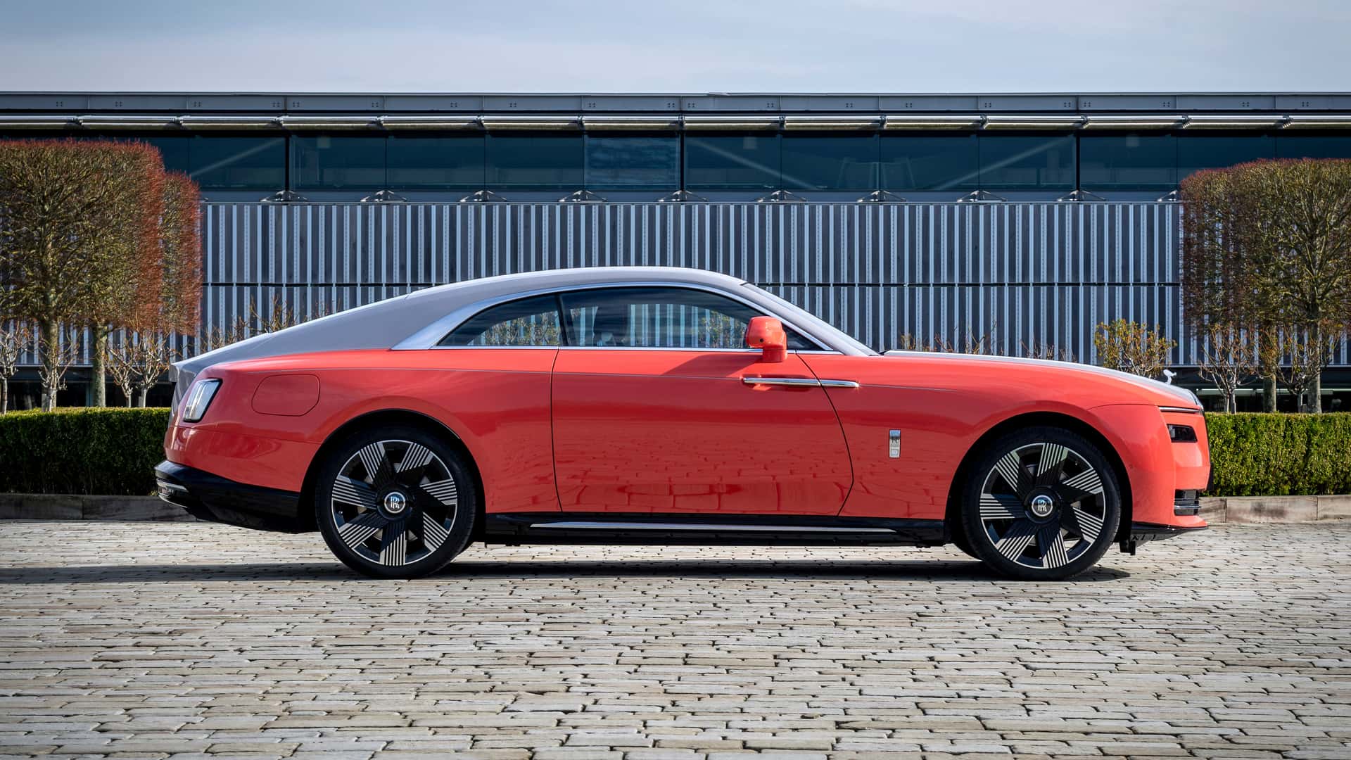 Rolls-Royce Motor Cars Melancarkan ‘Spirit of Expression’—Tiga Komisen Eksklusif