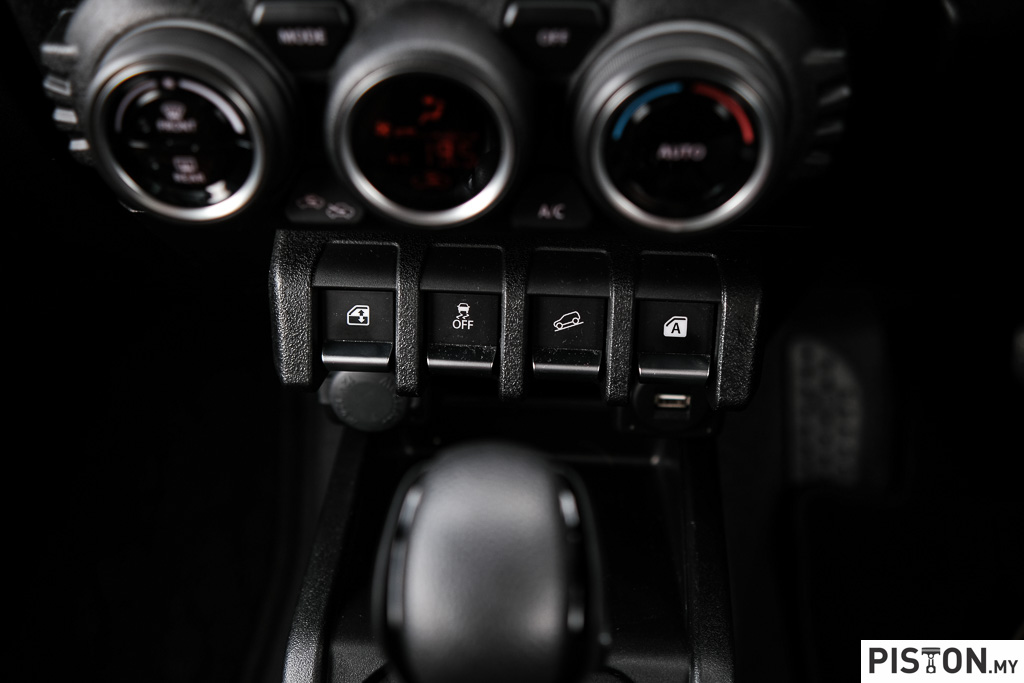 Review: Suzuki Jimny - Old School Charm Is Hard To Resist!