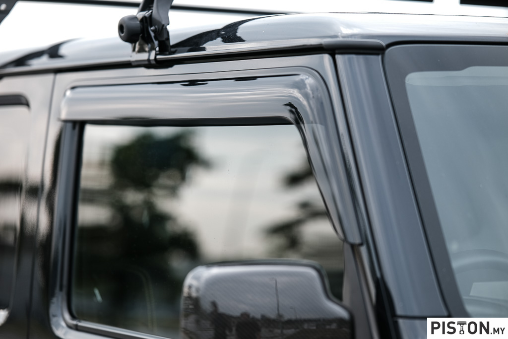 Review: Suzuki Jimny - Old School Charm Is Hard To Resist!