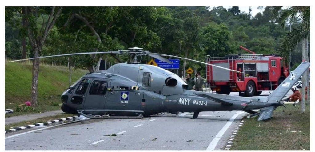 Dua Helikopter Bertembung, 10 Tentera Terkorban