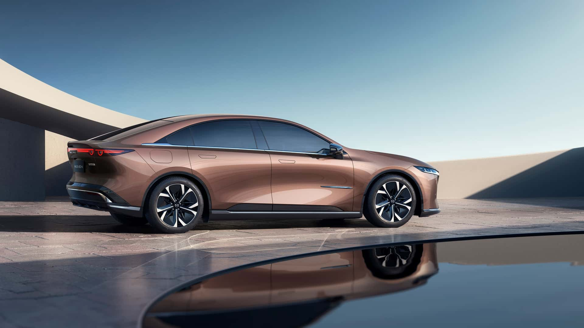 Mazda EZ-6 Dilancarkan Untuk Pasaran China – Jarak Pemanduan EV 600km, PHEV 1,000km!