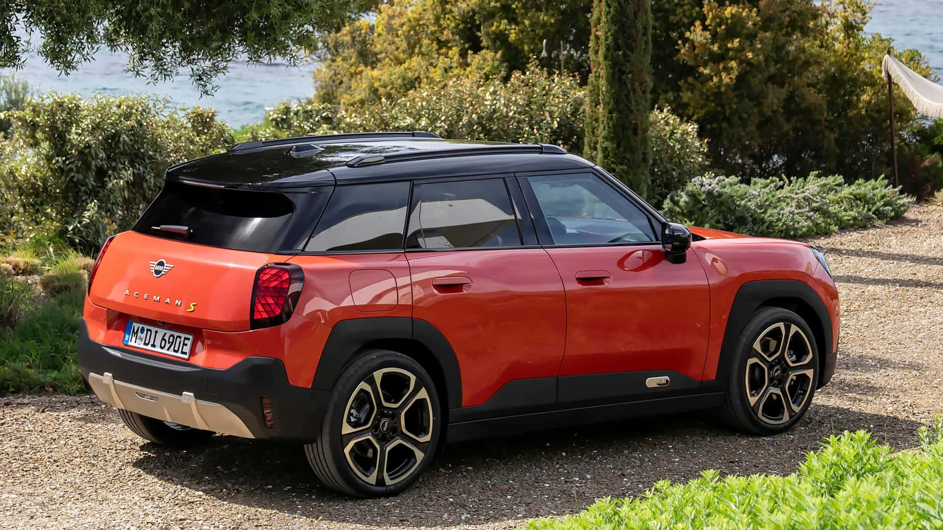 Mini Memperkenalkan Aceman Baharu dengan Dua Pilihan Powertrain