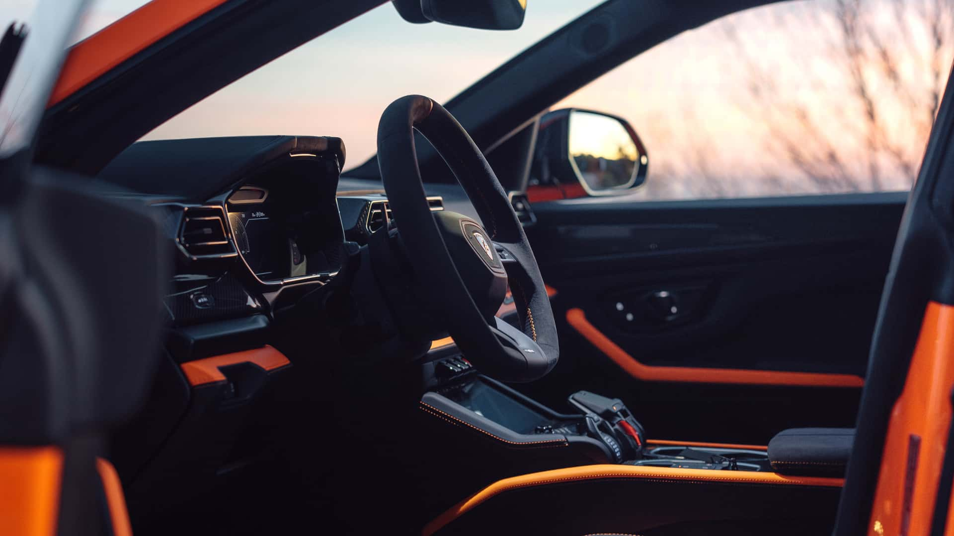 Lamborghini Urus SE: Super SUV Plug-in Hibrid Pertama