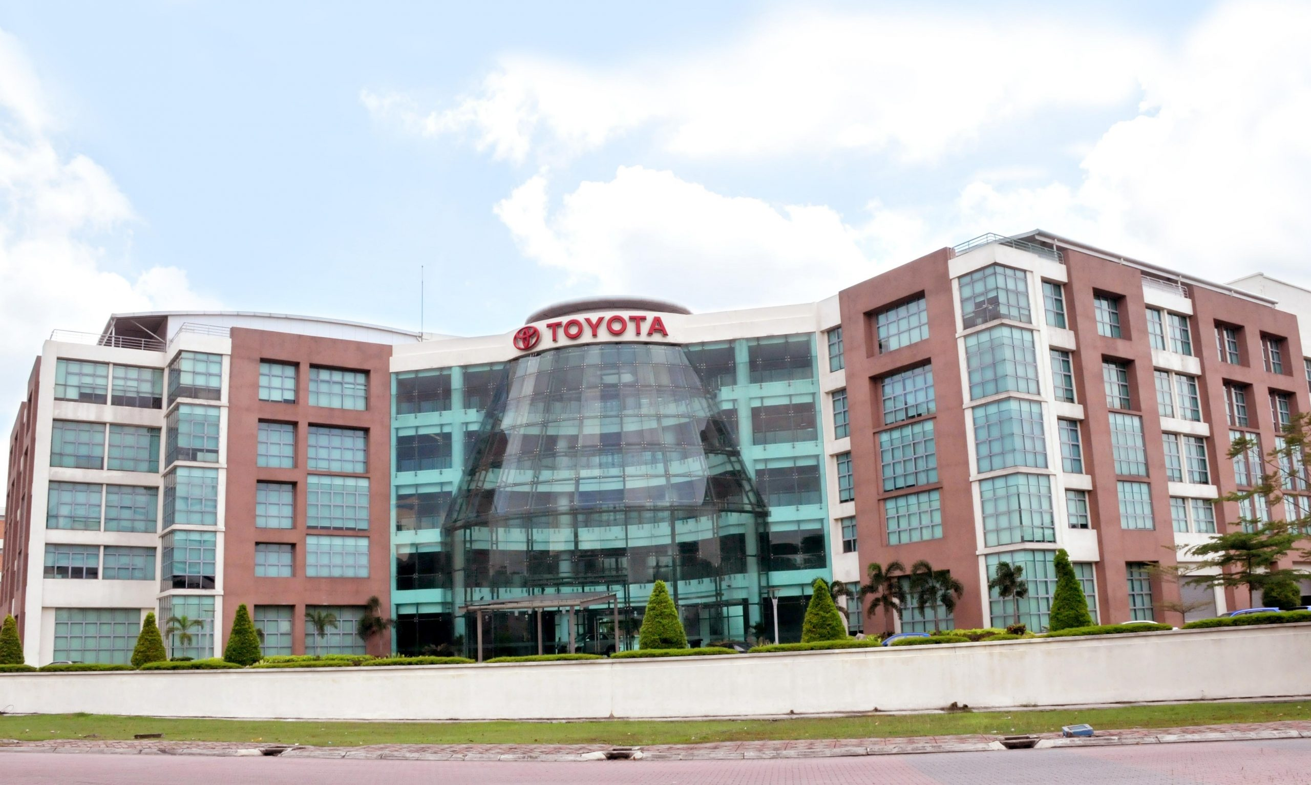 Jualan Untuk UMW Toyota Telah Stabil Dengan Jumlah Jualan Sebanyak 9,688 Unit