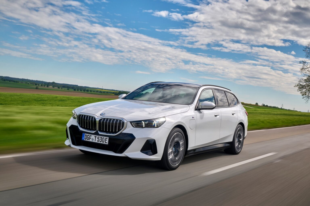 BMW 5 Series Touring Expands Variety with the First BMW i5 Touring