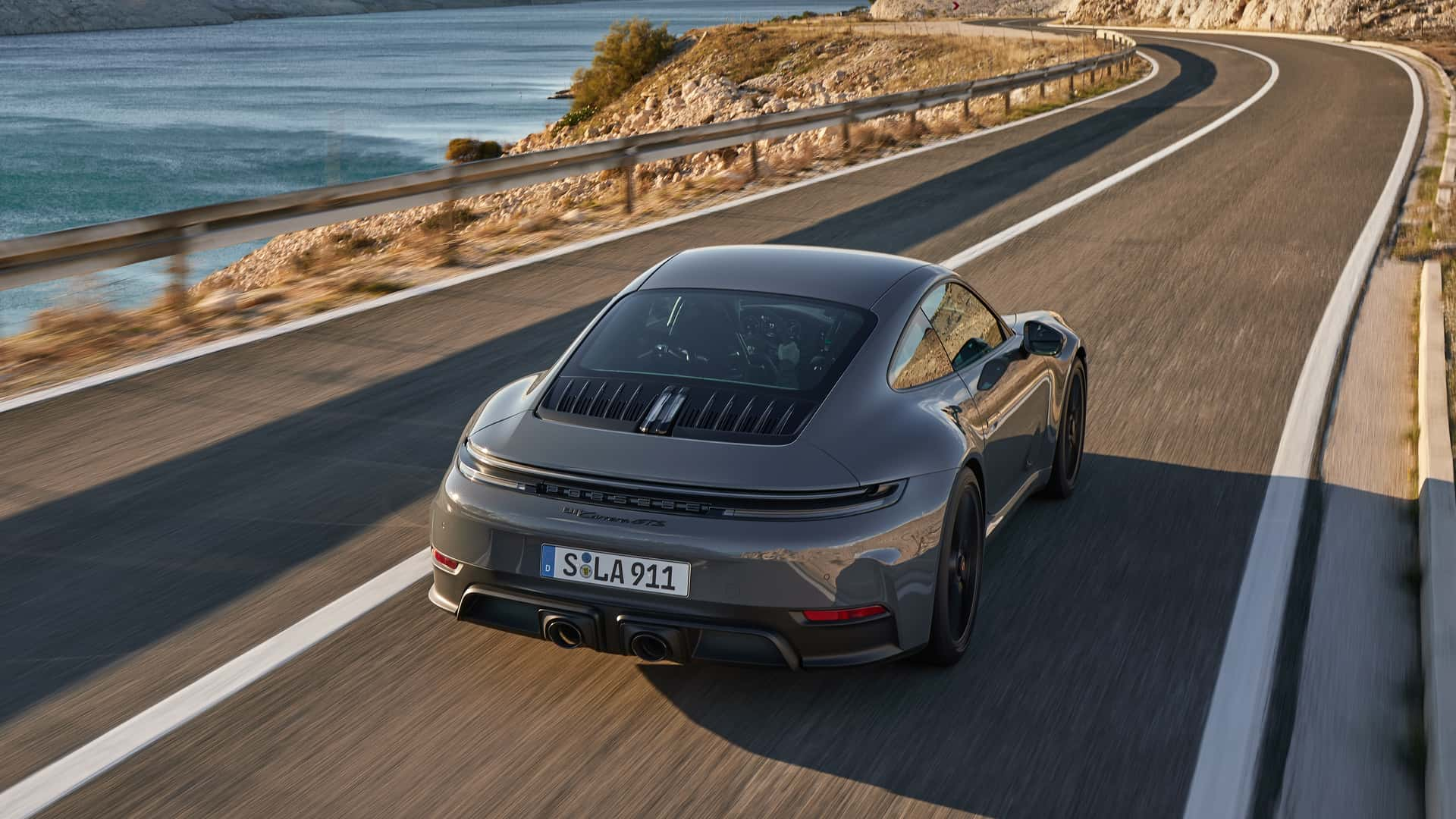 Porsche 911 Baharu: 911 ‘Street-Legal’ Pertama Dengan Sistem Hibrid Prestasi Super Ringan