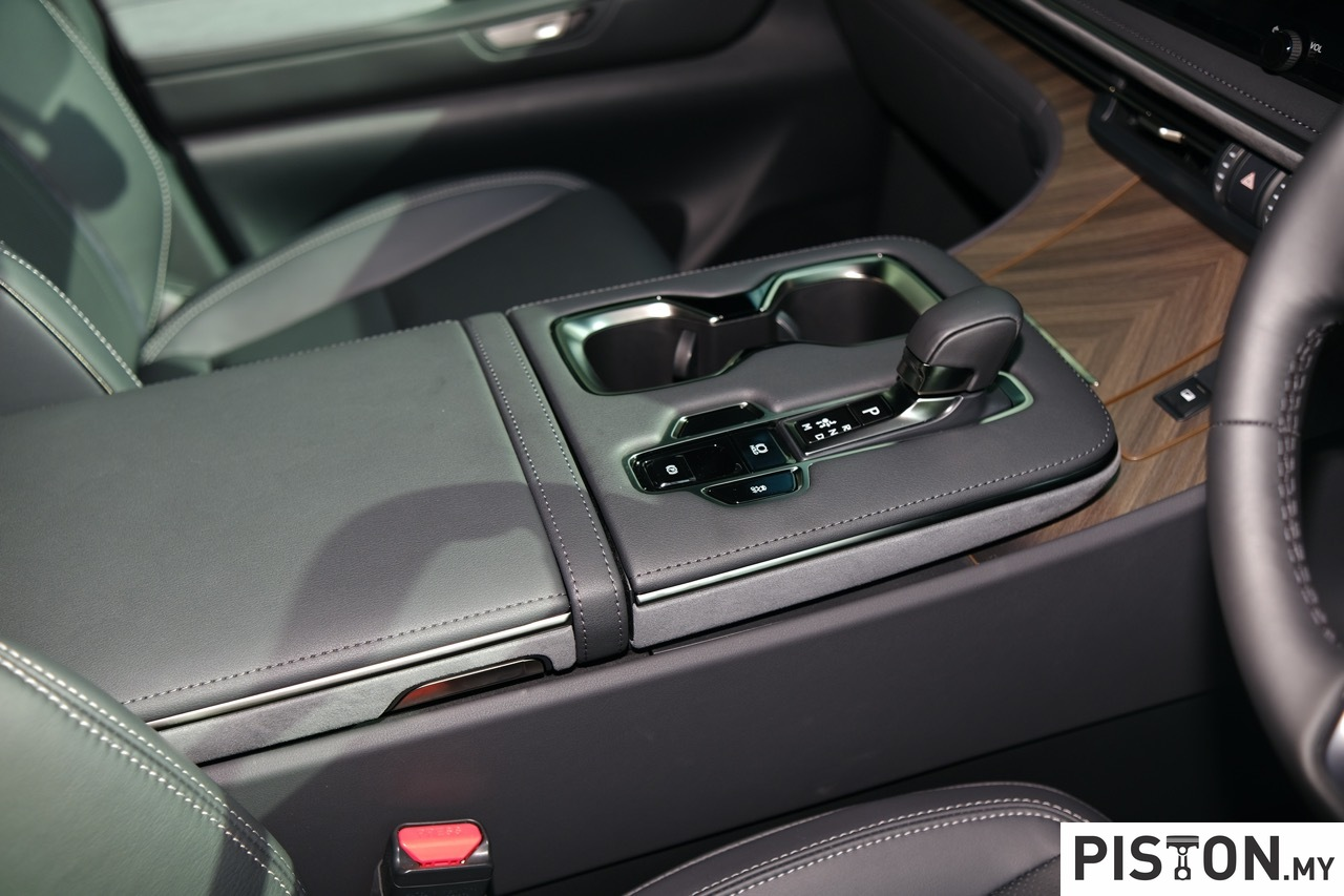 Lexus LM Baharu Dilancarkan di Malaysia Dari RM1.228 juta dengan Pilihan Dua Varian