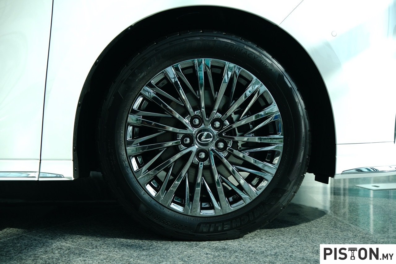 New Lexus LM Launched in Malaysia: Four-Seater, Seven-Seater Variants – Starting From RM1.228 mil