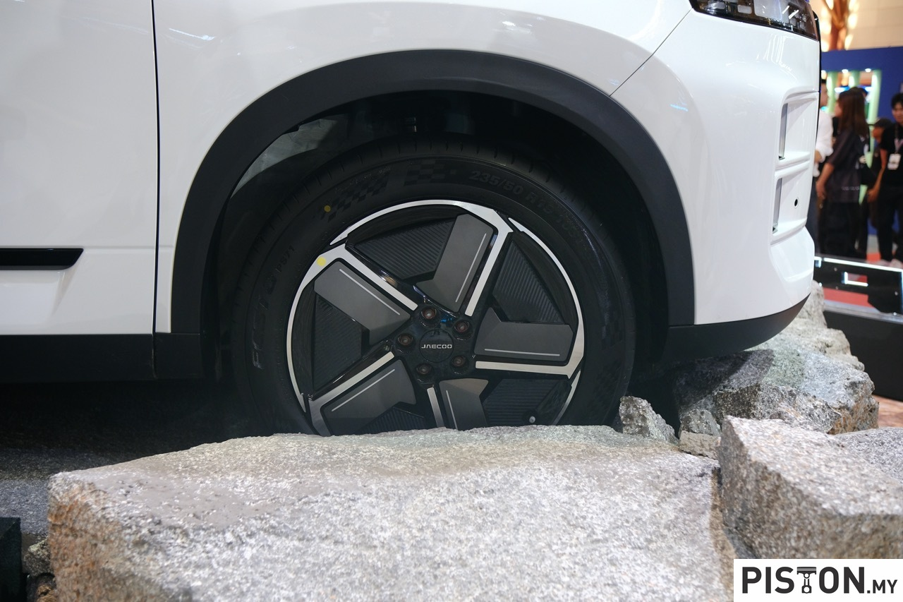 Jaecoo Memperkenalkan J6 dan J7 PHEV untuk Pasaran Malaysia