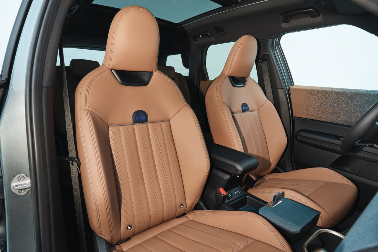 MINI Malaysia Memperkenalkan Tiga Model Ikonik Baharu