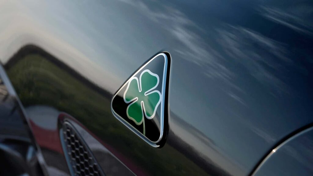 Alfa Romeo Super Sport: Edisi Khas Giulia dan Stelvio Quadrifoglio