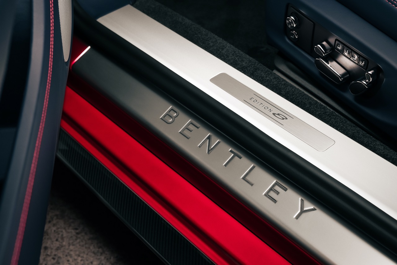 Model Edisi 8 QKhas Bentley: Masa untuk Menamatkan Enjin Petrol V8 Semasa