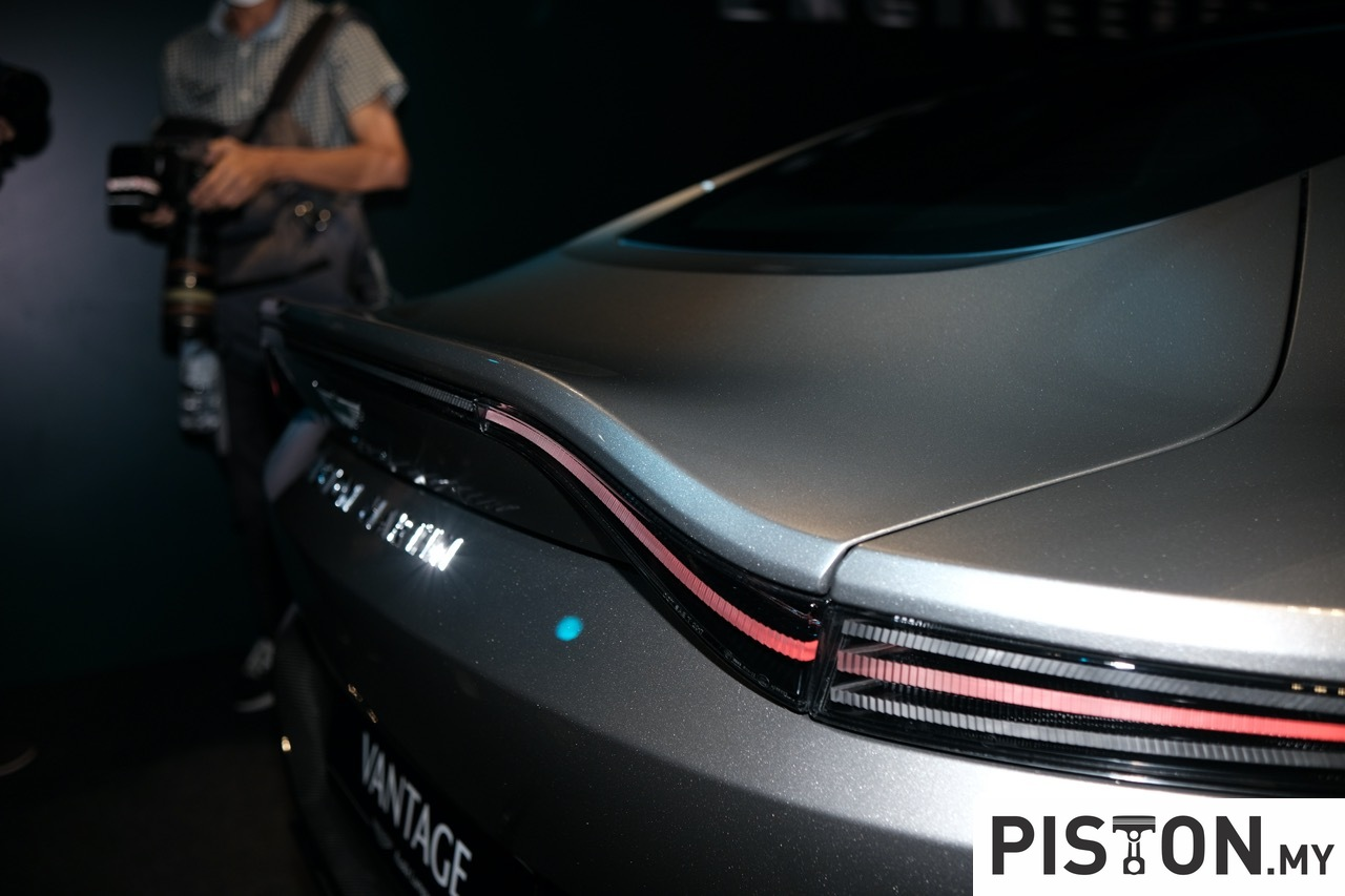 Jadilah James Bond: Aston Martin Vantage Baharu Kini di Malaysia dengan Harga Bermula dari RM2.37 Juta