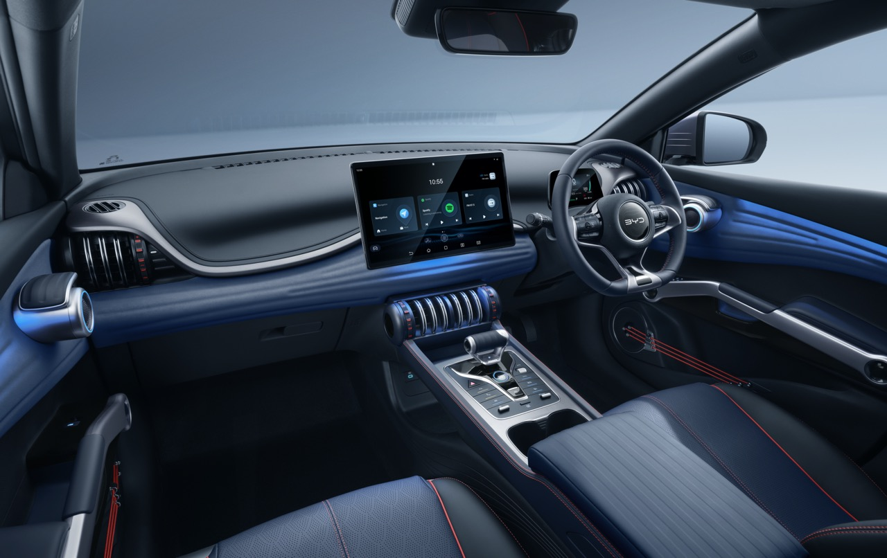BYD Atto 3 2024 Dilancarkan Dengan Harga RM150K – Dalaman “Black-Dark Blue” Baharu