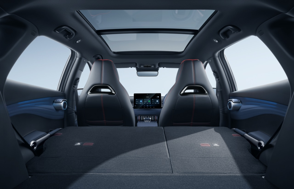 BYD Atto 3 2024 Dilancarkan Dengan Harga RM150K – Dalaman “Black-Dark Blue” Baharu