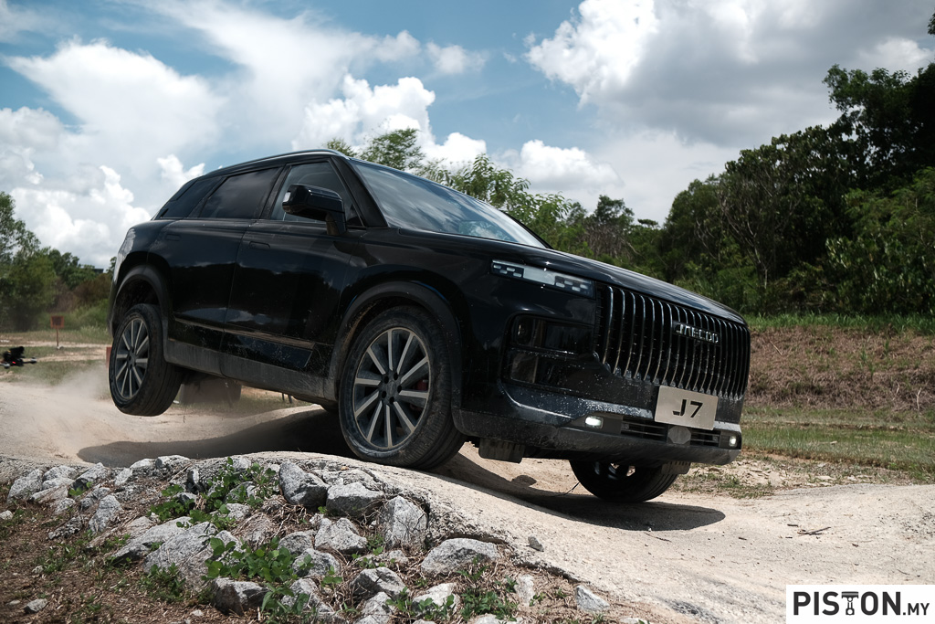 Review: Jaecoo J7 AWD – Brawn and Beauty in a Muscular Package