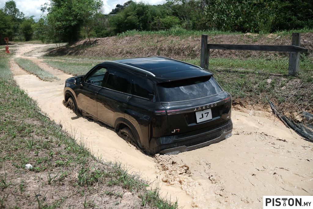 Review: Jaecoo J7 AWD – Brawn and Beauty in a Muscular Package