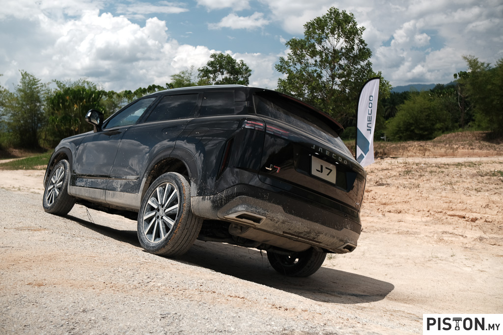 Review: Jaecoo J7 AWD – Brawn and Beauty in a Muscular Package