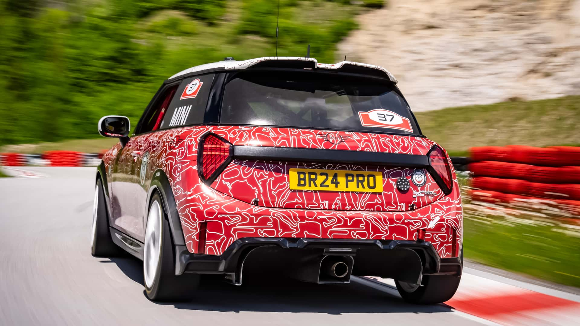 Mini John Cooper Works Baharu Akan Membuat Debut pada 24h Nurburgring Tahun Ini