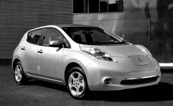 Review: Nissan Leaf – Why Buy An EV When You Can Lease One?
