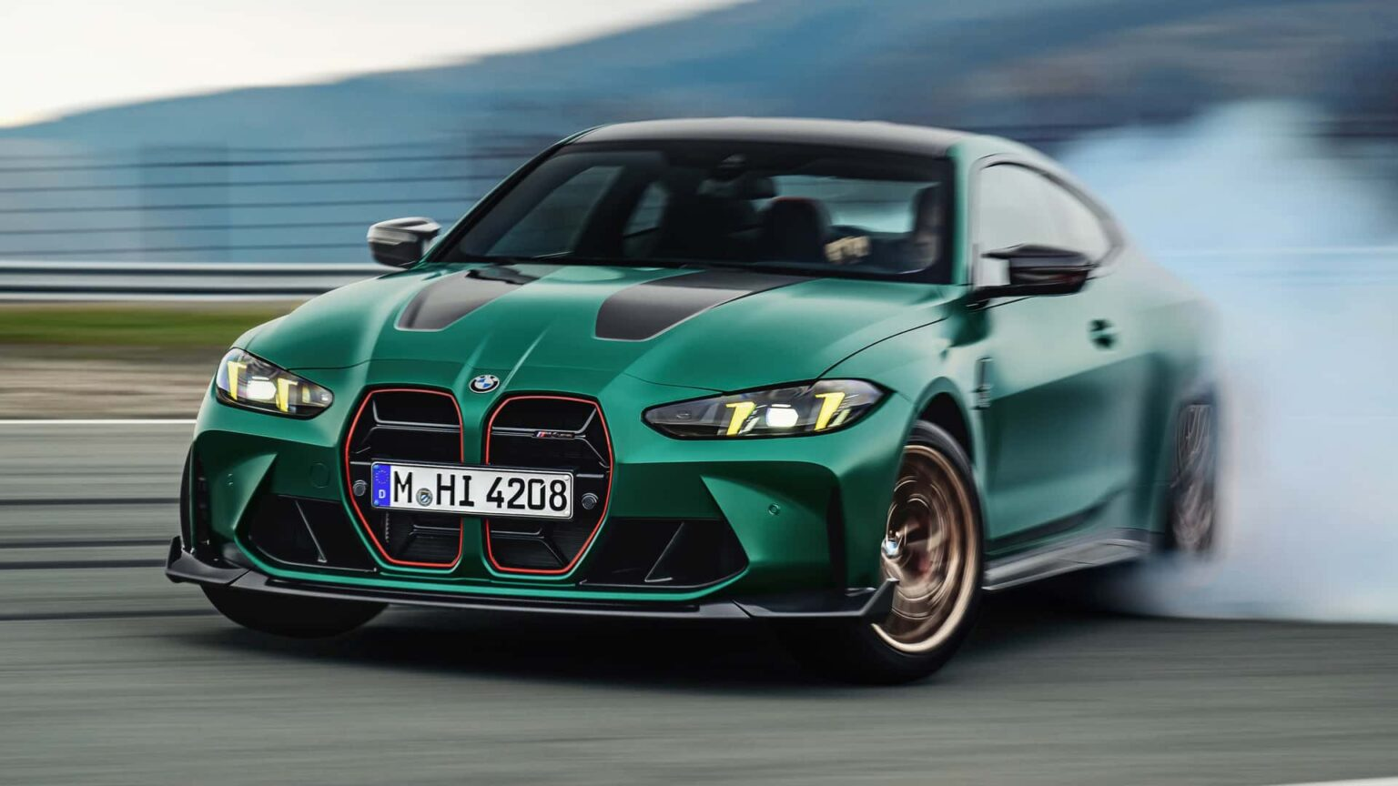 BMW M4 CS Baharu: 0-100km/j dalam 3.2 saat, 302km/j Kelajuan Tertinggi
