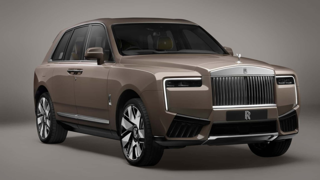 Rolls-Royce Memperkenalkan Cullinan Series II dengan Varian Black Badge